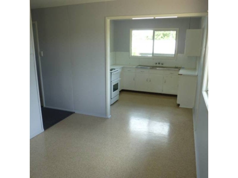 61 Beardmore Crescent, Dysart QLD 4745