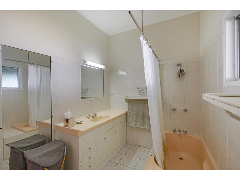 5 Duncan Street, West Mackay QLD 4740