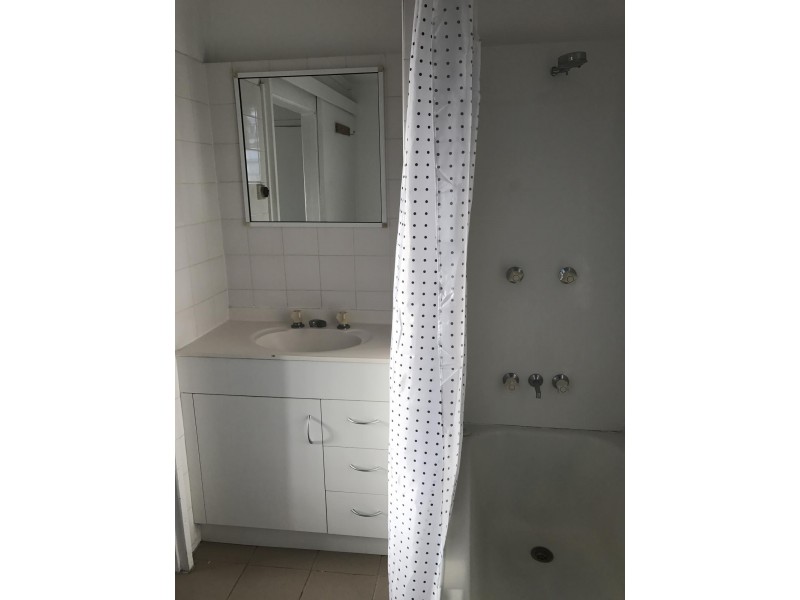 2/1 Cullen Street, West Mackay QLD 4740