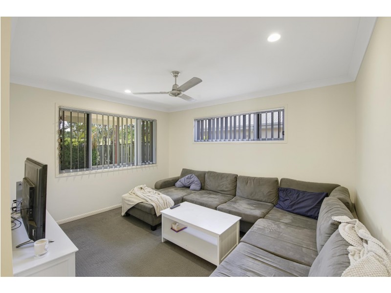 55 Scarborough Circuit, Blacks Beach QLD 4740