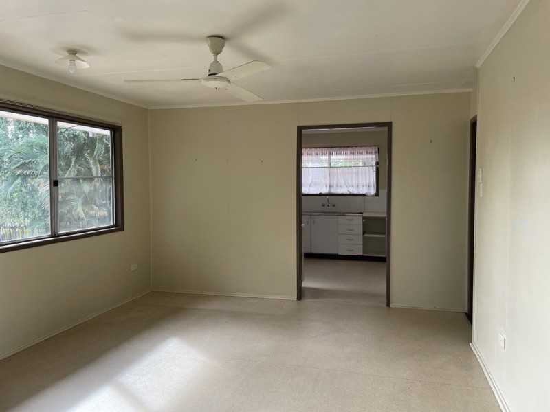 24 Winterer Crescent, Dysart QLD 4745