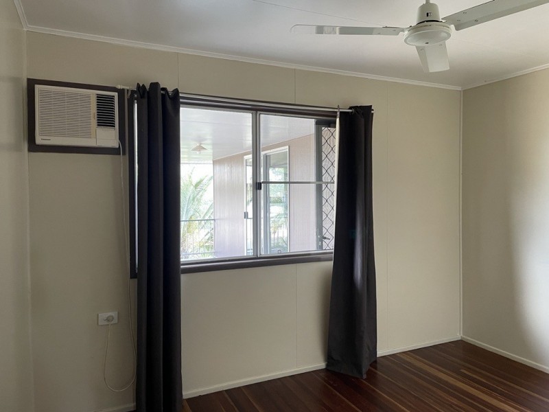 24 Winterer Crescent, Dysart QLD 4745