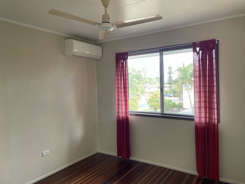 24 Winterer Crescent, Dysart QLD 4745