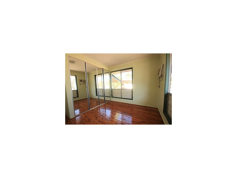 12 Munro Street, Moranbah QLD 4744