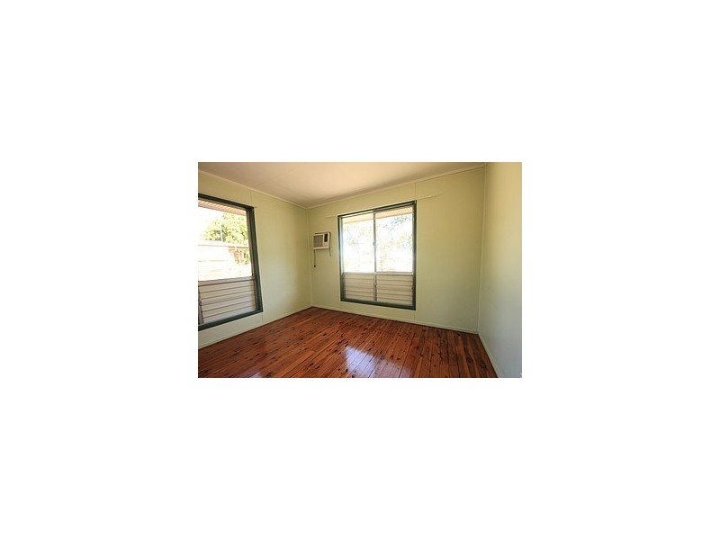 12 Munro Street, Moranbah QLD 4744