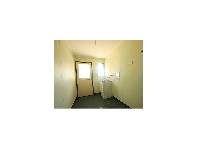 12 Munro Street, Moranbah QLD 4744