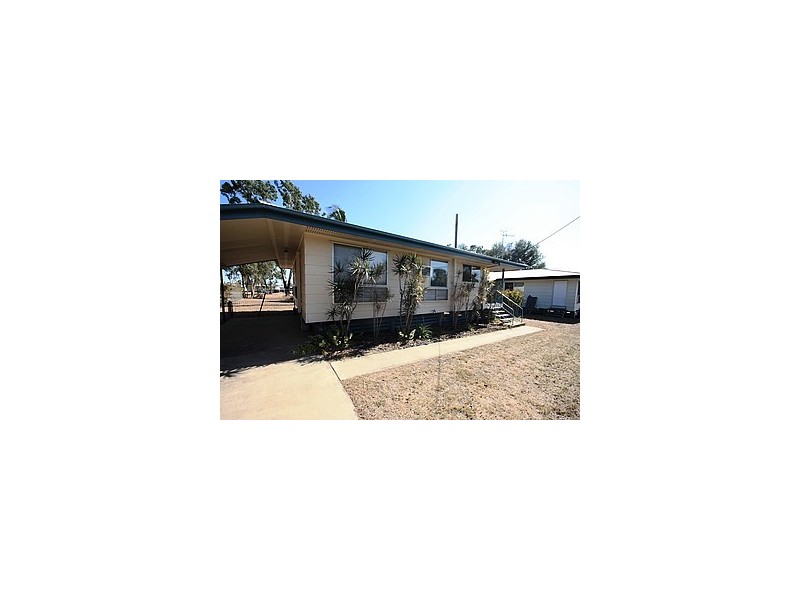 12 Munro Street, Moranbah QLD 4744