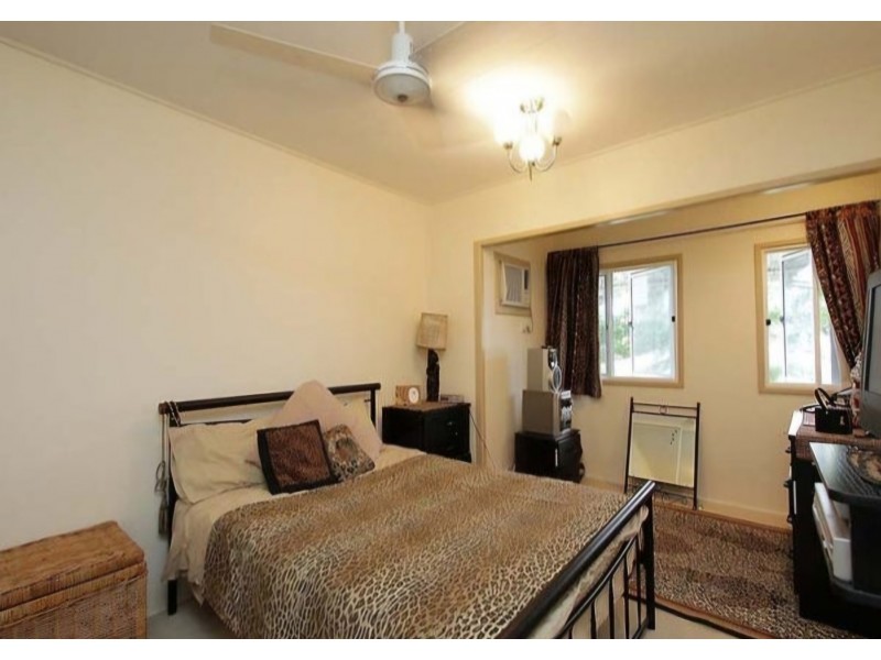 24a Binnington Esplanade, East Mackay QLD 4740