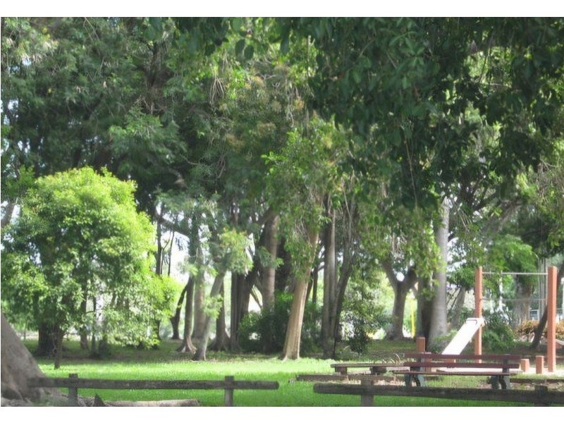 24a Binnington Esplanade, East Mackay QLD 4740