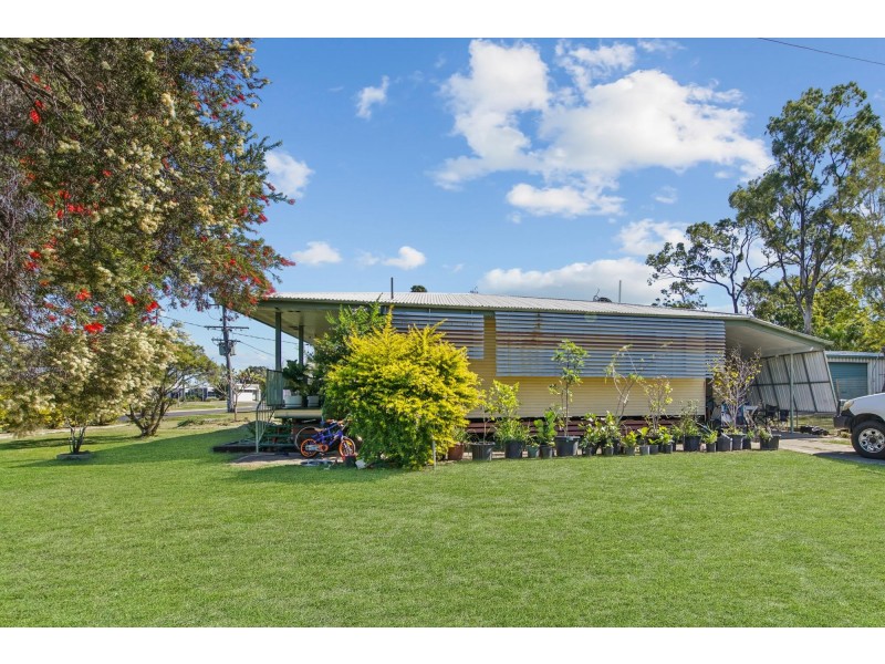 8 Macdonald Street, Dysart QLD 4745