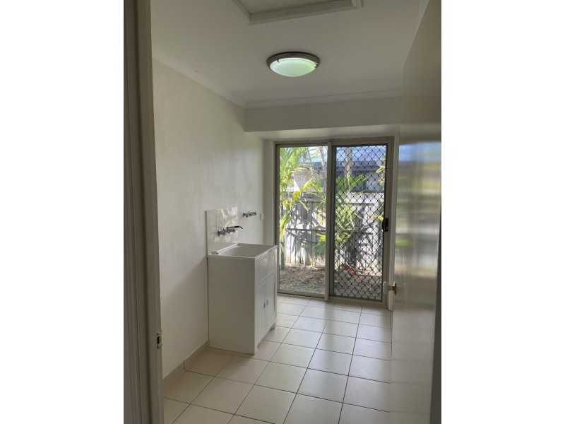 7 Lilian Avenue, Eimeo QLD 4740