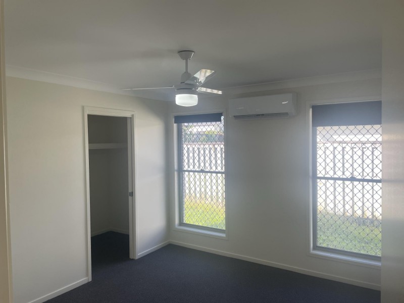 52 Newport Parade, Blacks Beach QLD 4740