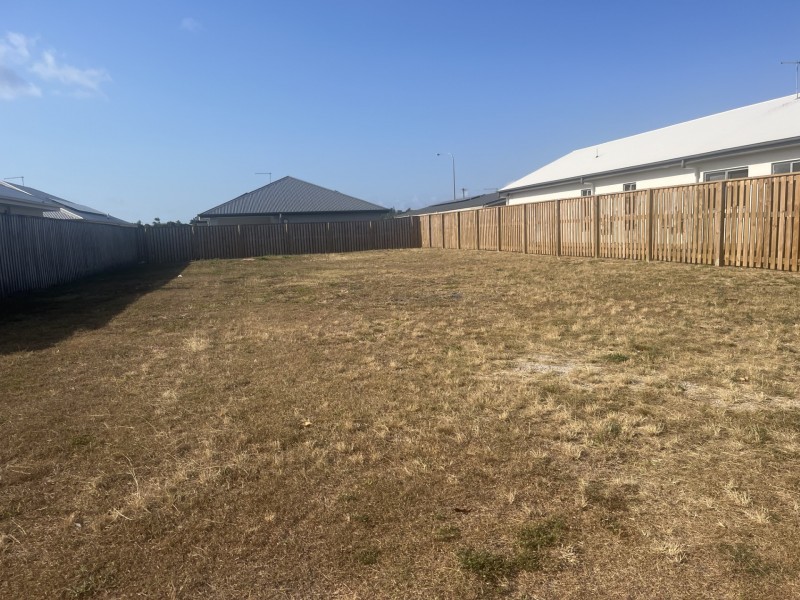 4 Henley Close, Blacks Beach QLD 4740