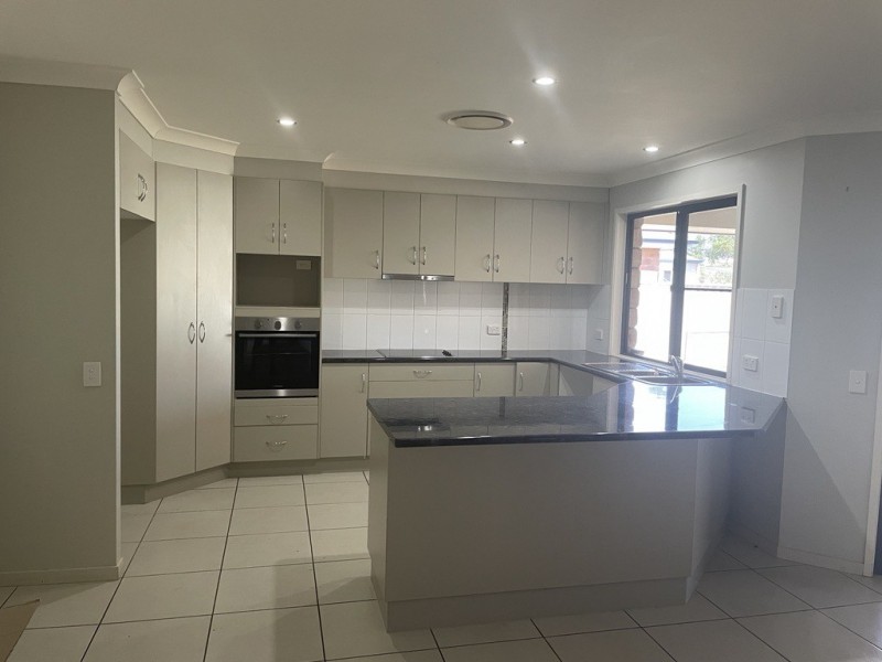 27 Lambert Drive, Moranbah QLD 4744