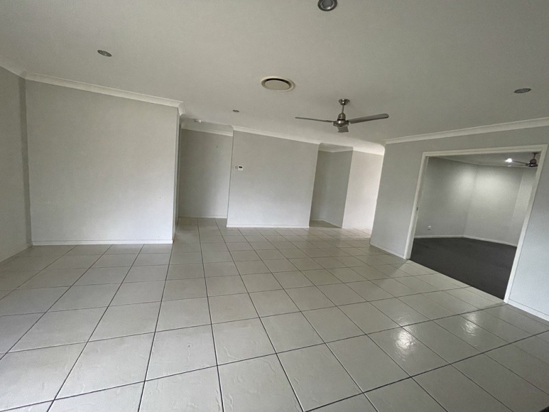 27 Lambert Drive, Moranbah QLD 4744