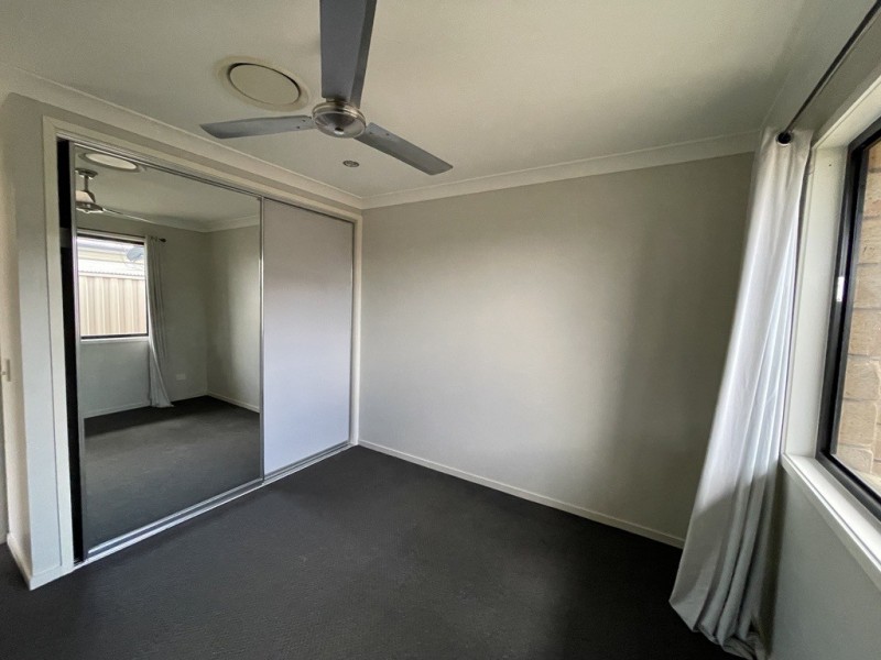 27 Lambert Drive, Moranbah QLD 4744