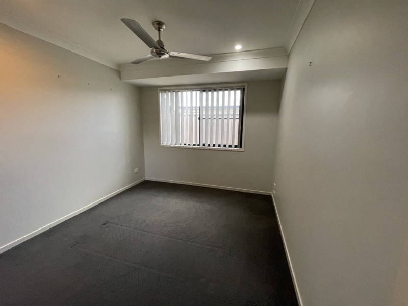 27 Lambert Drive, Moranbah QLD 4744