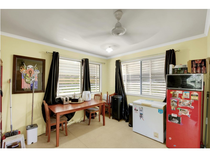 8 Newberry Court, Dysart QLD 4745