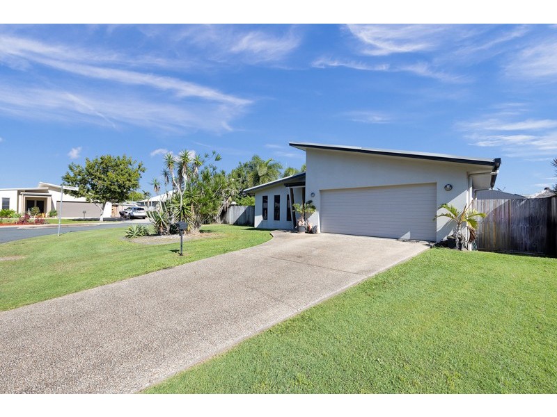 6 Werri Street, Blacks Beach QLD 4740