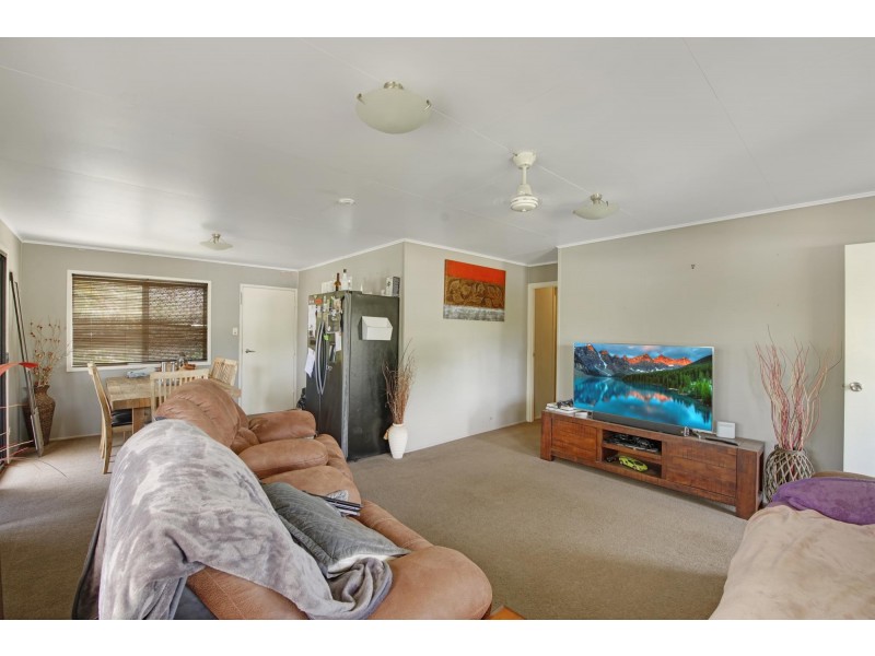 39 Brock Crescent, Dysart QLD 4745