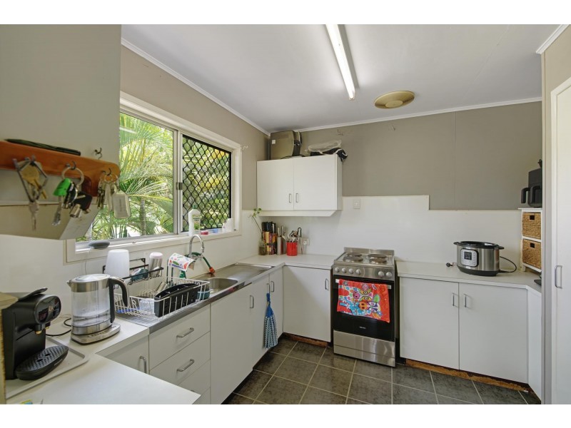 39 Brock Crescent, Dysart QLD 4745