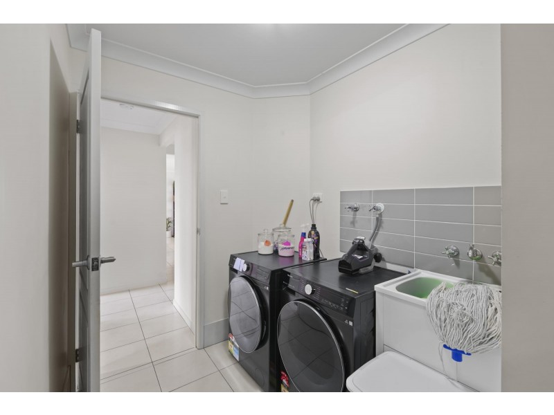 34 Hinze Circuit, Rural View QLD 4740