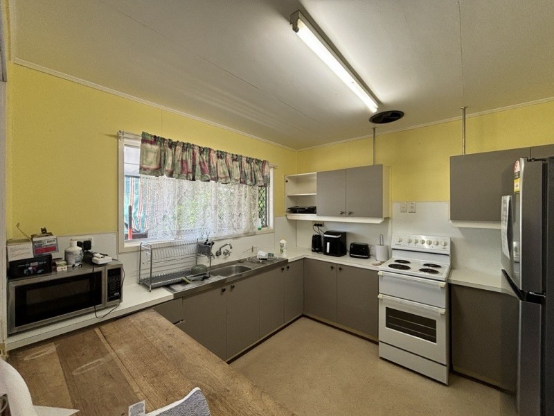 23 Spring Crescent, Dysart QLD 4745