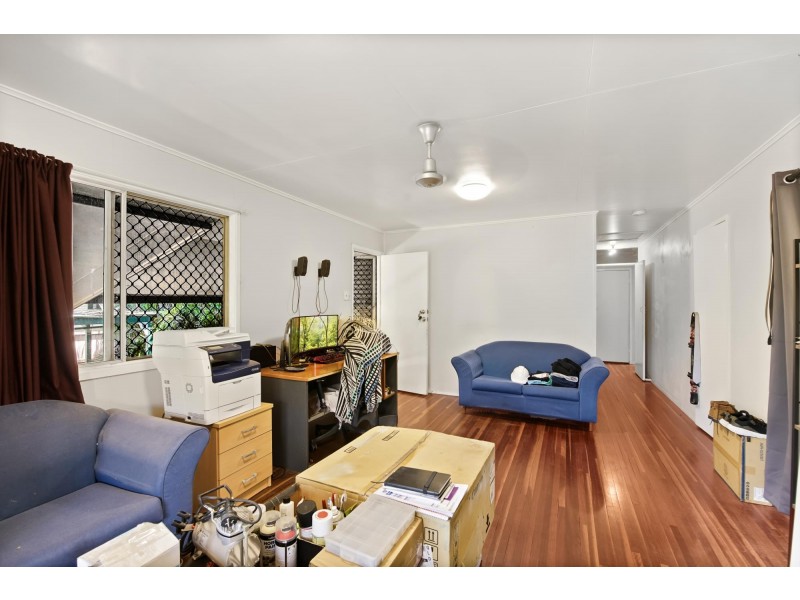 15 Rolfe Street, Moranbah QLD 4744