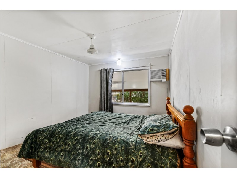 15 Rolfe Street, Moranbah QLD 4744