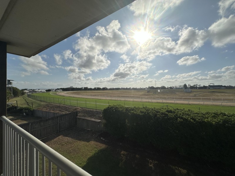 45 Makybe Diva Drive, Ooralea QLD 4740