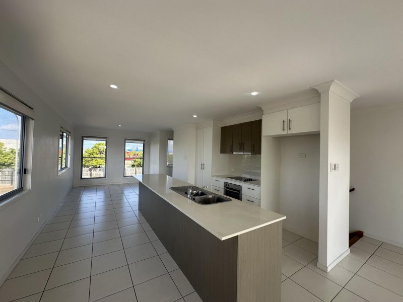 45 Makybe Diva Drive, Ooralea QLD 4740