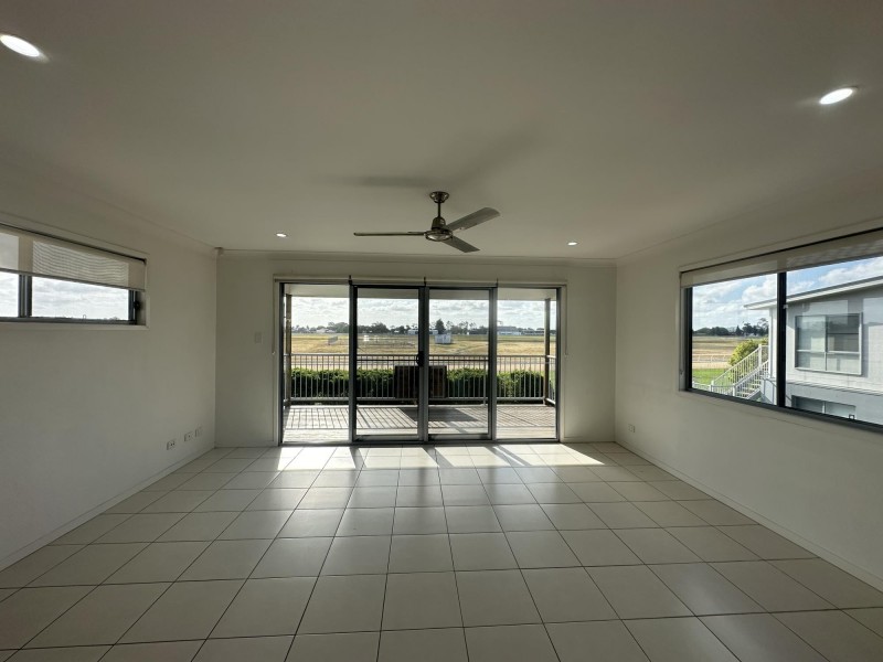 45 Makybe Diva Drive, Ooralea QLD 4740