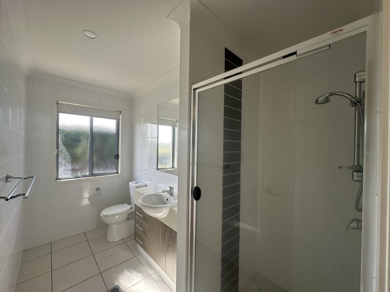 45 Makybe Diva Drive, Ooralea QLD 4740