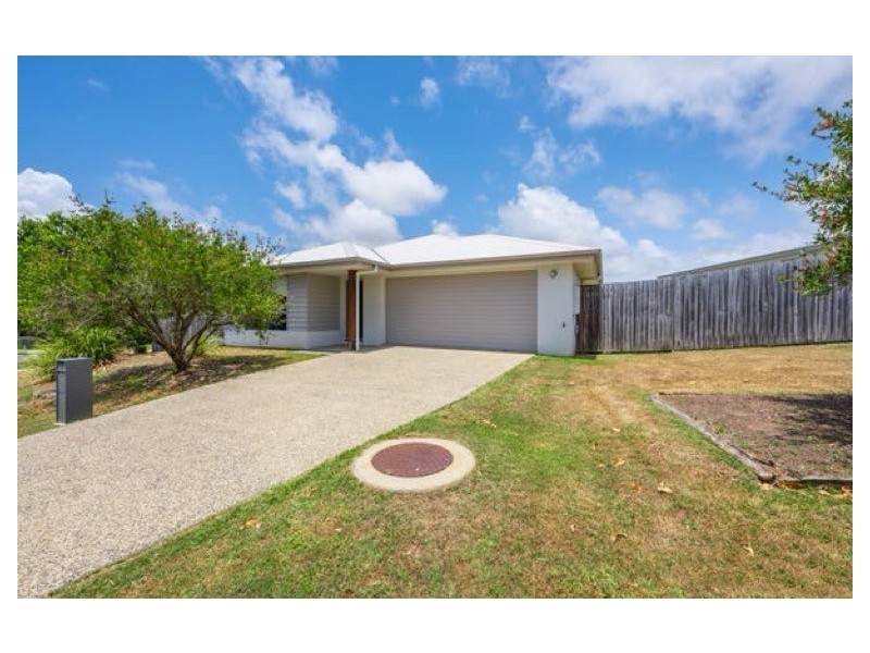 11 Hinze Circuit, Rural View QLD 4740