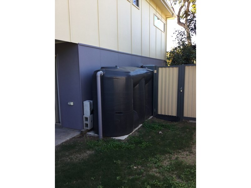 4/4 Menzies Court, Moranbah QLD 4744