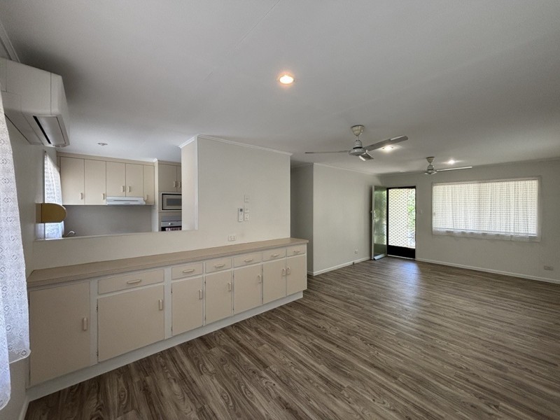 2 Harris Court, Moranbah QLD 4744