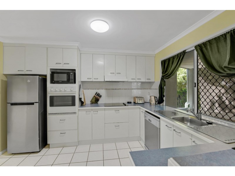 1 Hanlon Way, Rural View QLD 4740