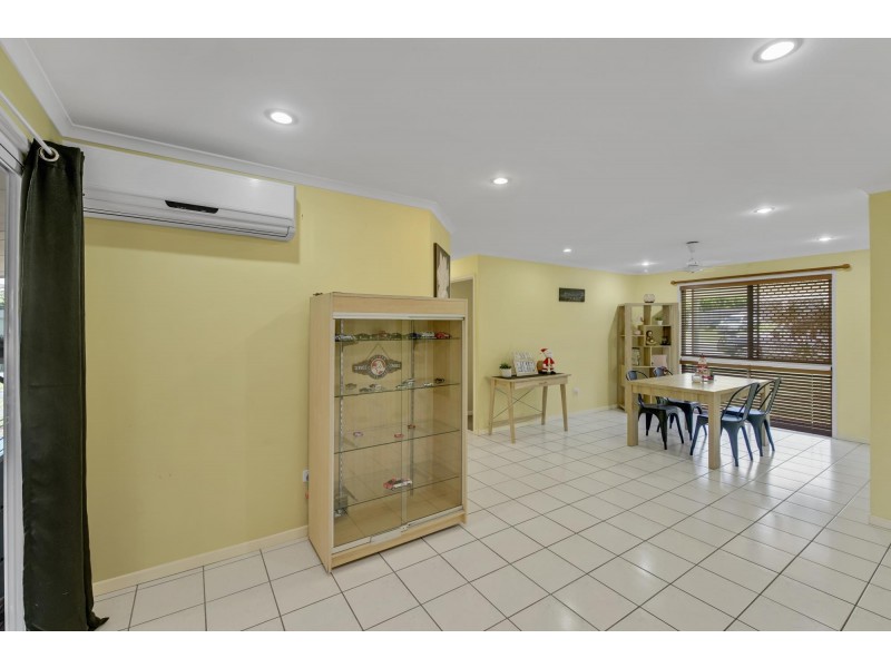 1 Hanlon Way, Rural View QLD 4740
