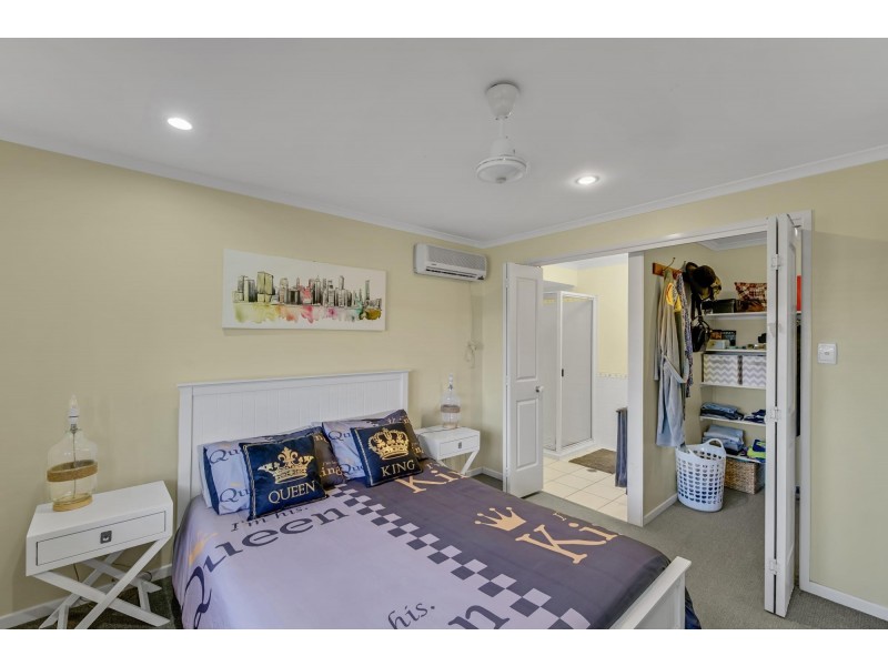 1 Hanlon Way, Rural View QLD 4740
