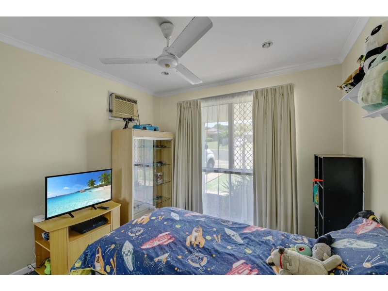 1 Hanlon Way, Rural View QLD 4740