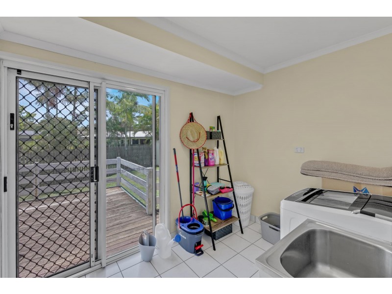 1 Hanlon Way, Rural View QLD 4740