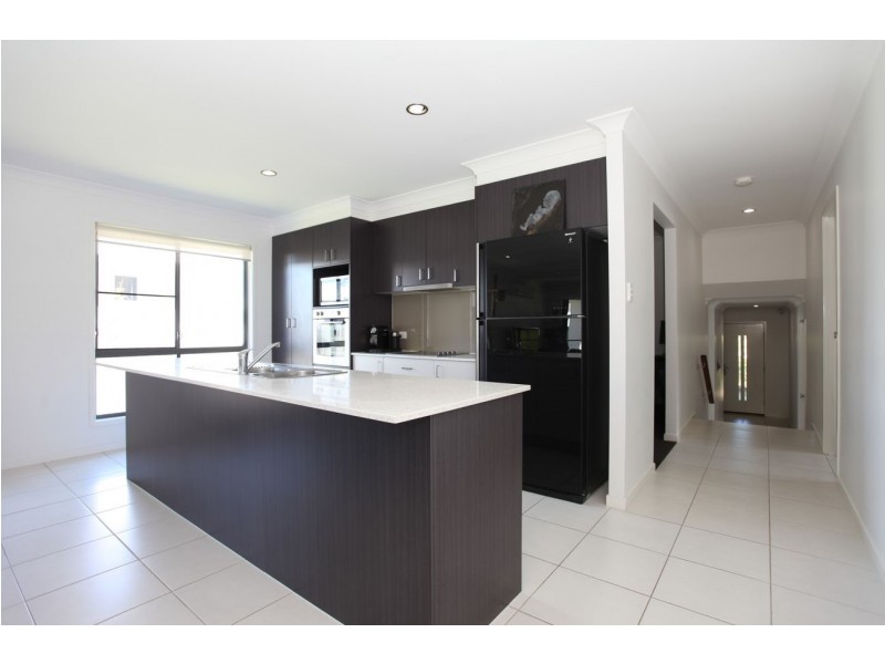 18 Bjelke Circuit, Rural View QLD 4740