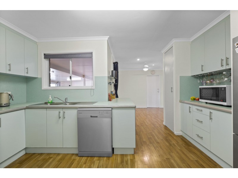 38 Pittman Street, Andergrove QLD 4740