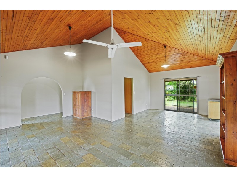 118 Shoal Point Road, Bucasia QLD 4750