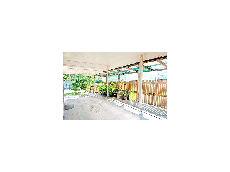 9 Hammer Street, Slade Point QLD 4740