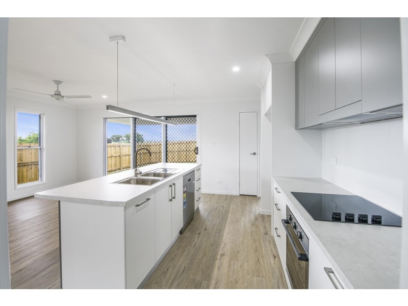 5 Amara Street, Rural View QLD 4740