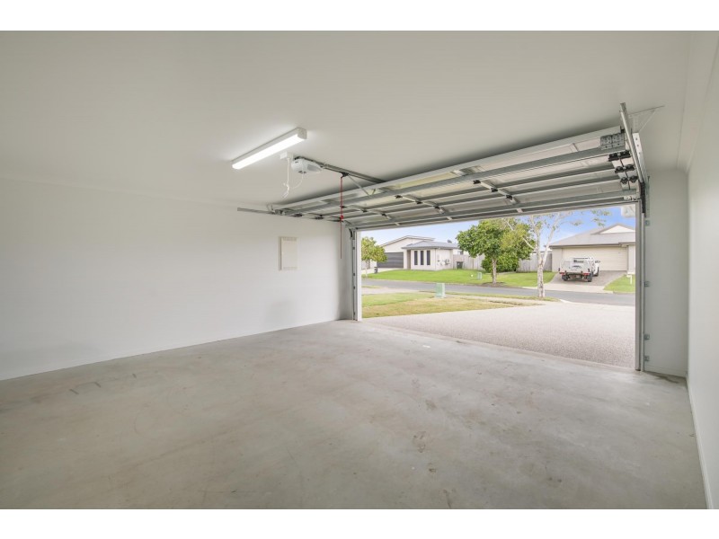 5 Amara Street, Rural View QLD 4740
