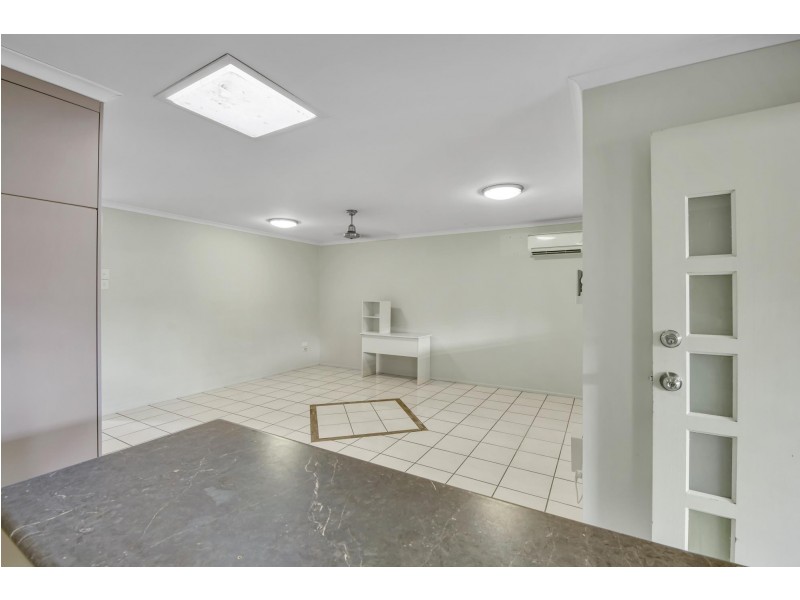 1/107 Shakespeare Street, Mackay QLD 4740