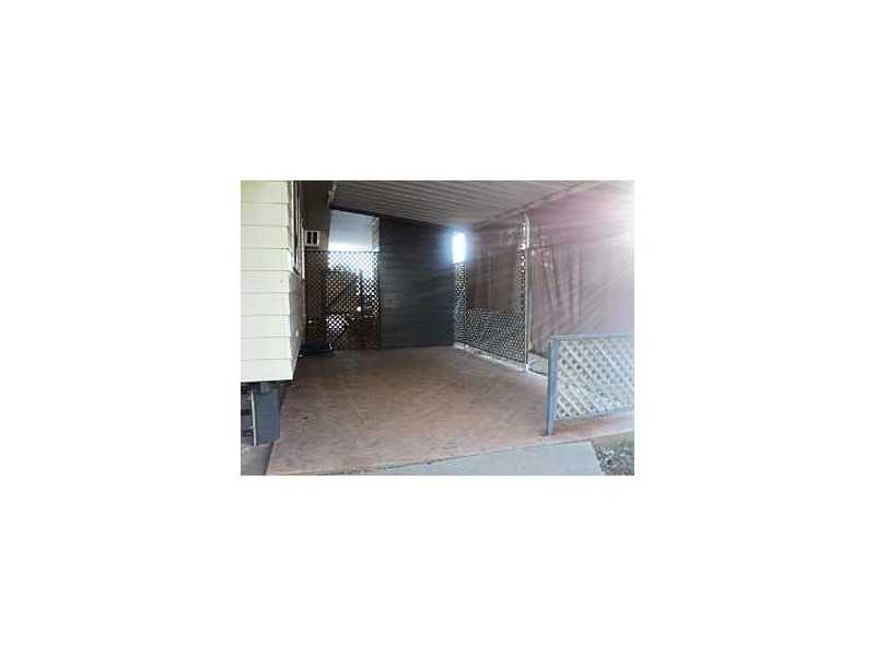 15 Flohr Drive, Moranbah QLD 4744