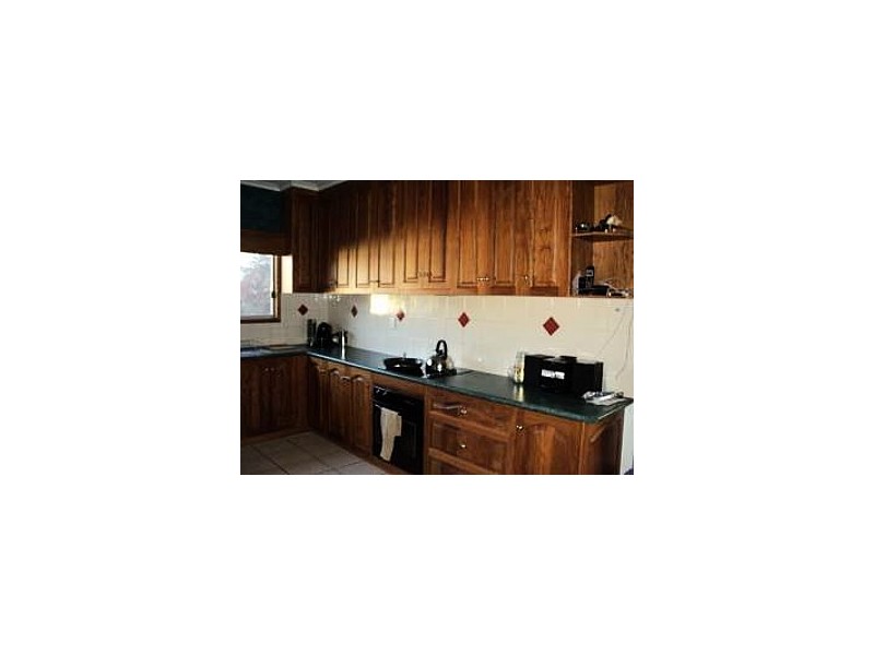 15 Flohr Drive, Moranbah QLD 4744